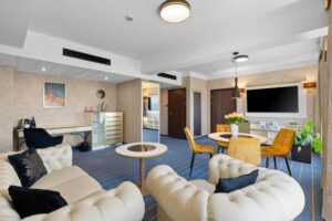 Ile czasu naprawdę zajmuje lot z Katowic do Bułgarii? Sprawdzamy przeloty do popularnych miast