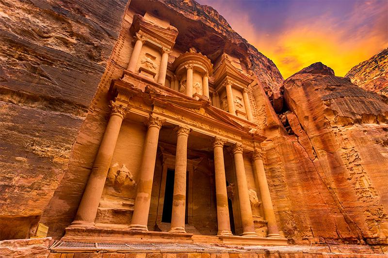 Ile czasu zajmuje lot z Polski do Jordanii? Przewodnik po długościach przelotów w popularnych destynacjach