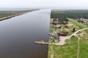 Co musisz wiedzieć przed wizytą w porcie Świbno nad Bałtykiem? Praktyczne rady na start