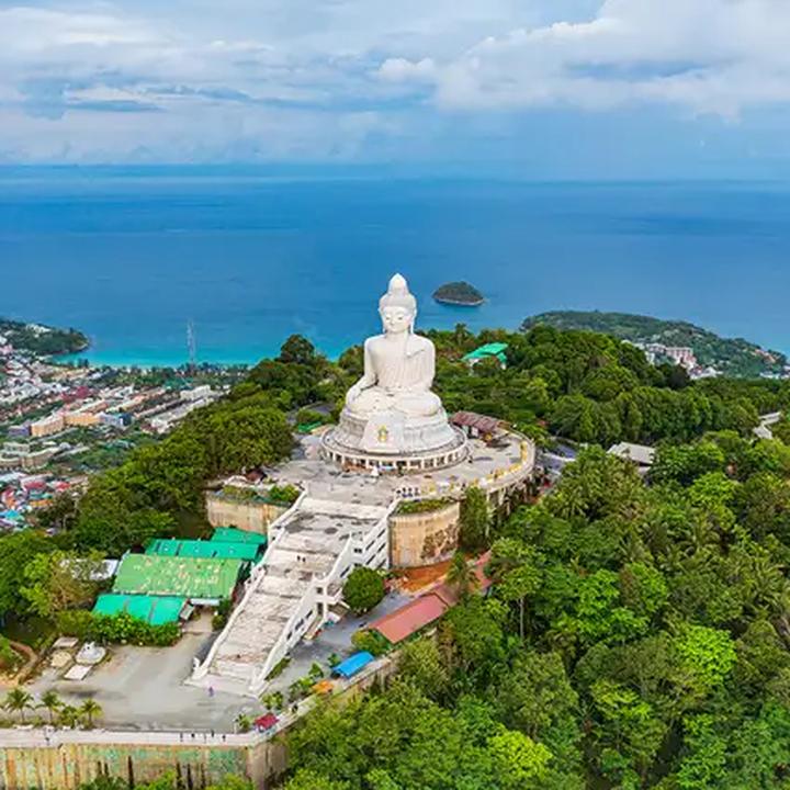 Odkryj najpiękniejsze miejsca na Phuket – przewodnik po najlepszych plażach wyspy