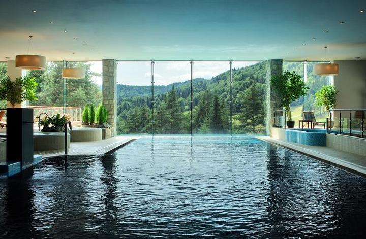 Magiczne chwile w Polsce: odkryj top 5 najbardziej klimatycznych SPA, które pokochasz!