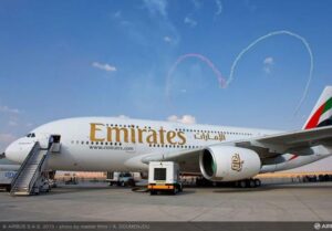 Jak długo trwa najdłuższy lot samolotem? Rekordowe 19 godzin w powietrzu!