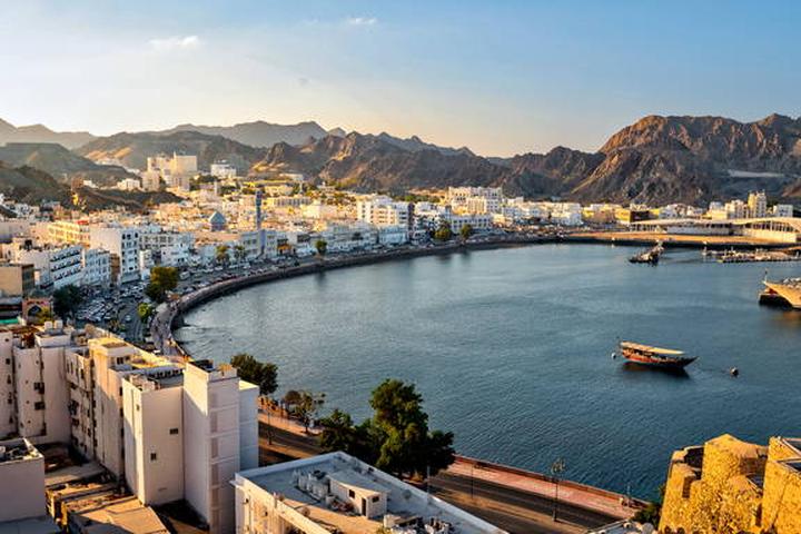 Najlepsze linie lotnicze do Omanu