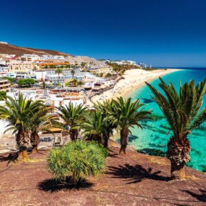 Odkryj średni czas lotu z Warszawy na Fuerteventurę – kluczowe informacje dla podróżnych