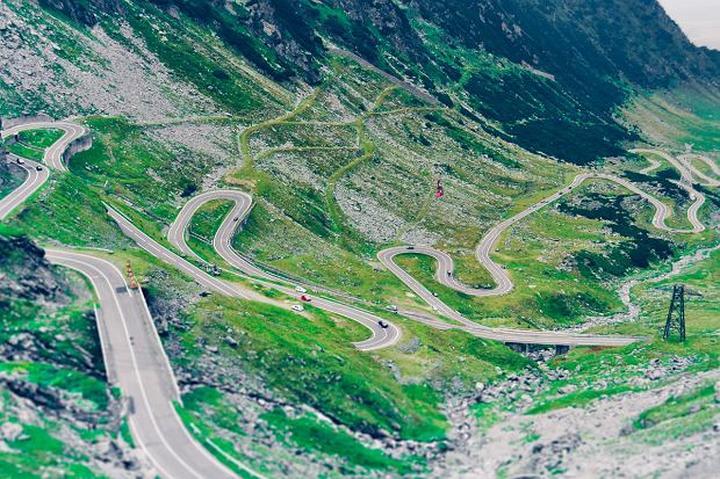 Droga stu zakrętów