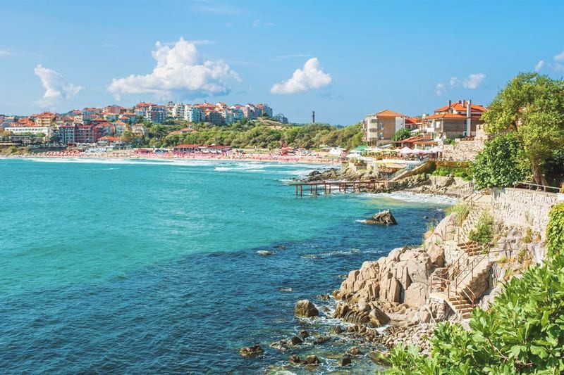Ile zapłacisz za lot do Bułgarii? Sprawdź średnie ceny i najlepsze terminy!