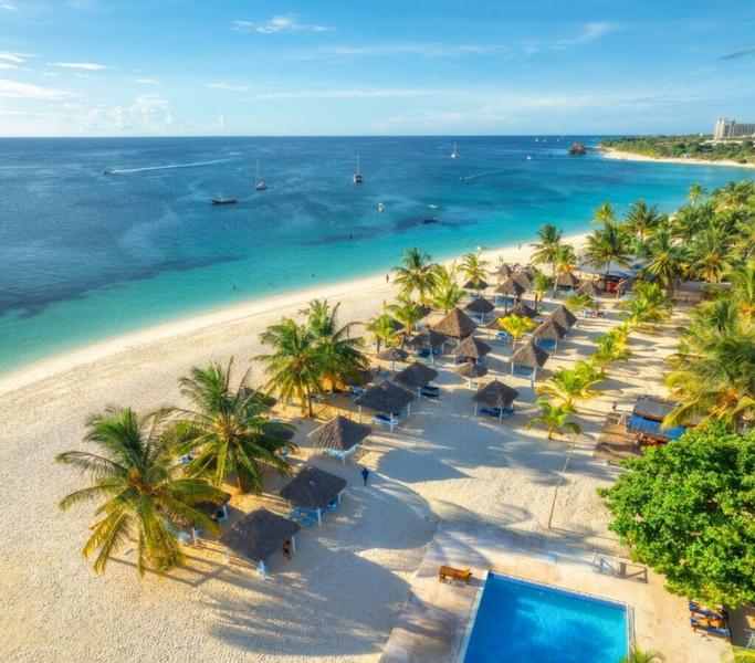 Lot z Polski na Zanzibar