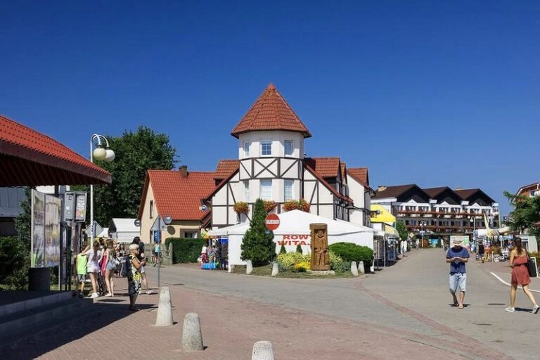 Co robić w Rowach podczas deszczu? Atrakcje na niepogodę